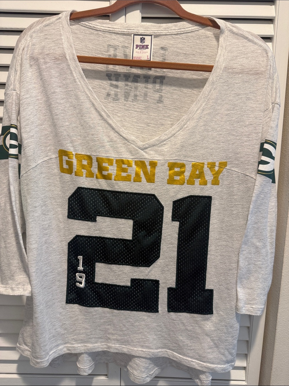 PINK by Victoria's Secret NFL Packers Logo Tee with 5th & Ocean Women’s L